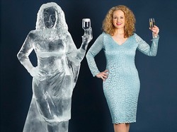 Patung Es Rp 19 Juta Jadi Tren Terbaru di Inggris