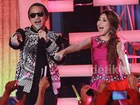 Aksi Duet Nidji dan Ayu Ting Ting