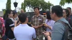 Kebingungan, Keluarga Korban AirAsia Minta Tim BASARNAS Satu Suara