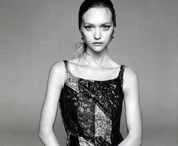 6 Tahun Absen, Gemma Ward Comeback Sebagai Model Prada