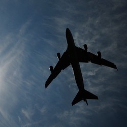 Beli Tiket Pesawat Mulai 1 Januari Harus Sudah Termasuk Airport Tax