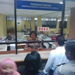 Kantor Samsat Polda Metro Jaya Jadi Sasaran Sidak Menteri Yuddy