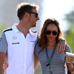 Button Resmikan Hubungan dengan Jessica Michibata