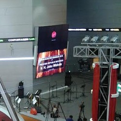 Dibuka Jokowi, IHSG Masih Hijau Sampai Siang