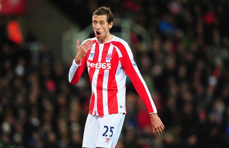 Crouch: Stoke Seharusnya Dapat Penalti