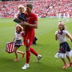 Gerrard: Dulu Ingin Jadi Redknapp atau Fowler, Kini Jadi Dirinya Sendiri