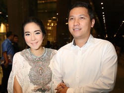 Gading dan Gisel Tak Sabar Sambut Kelahiran Buah Hati