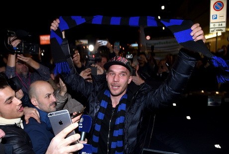 Podolski Selangkah Lagi Gabung Inter