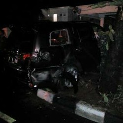 Pajero Tabrak Rumah Panglima, Orangtua Sopir Langsung ke Lokasi