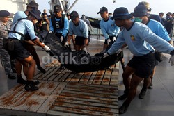 Barang Penumpang yang Dievakuasi ke Pangkalan Bun Dibawa ke Surabaya