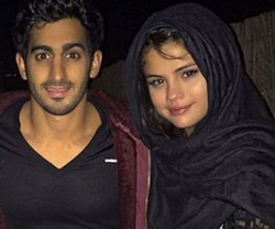 Selena Gomez Dekat dengan Pria Arab Saat Liburan di Dubai