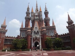 Ada Istana Negeri Dongeng di Taman Mini Indonesia Indah