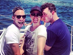 Sam Smith Makin Mesra dengan Kekasih Prianya