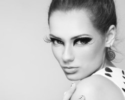 5 Hal yang Perlu Diketahui Sebelum Melakukan Ekstension Bulu Mata