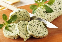 Agar Lebih Enak, Olah Mentega dengan Tambahan Bumbu dan Buah