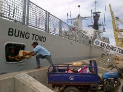 KRI Bung Tomo: Kami Siap Diperintahkan Balik Cari Lagi AirAsia