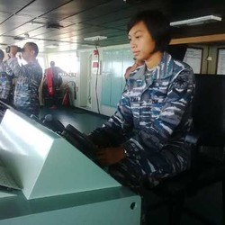 TNI Cantik Ini Mampu Menakhodai Kapal Perang KRI Banda Aceh