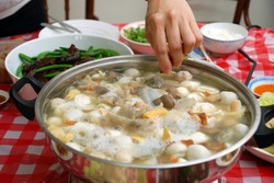 Bikin Pelanggan Ketagihan, Banyak Restoran di Tiongkok Pakai Opium dalam Makanan