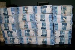 Subsidi Premium Dicabut Tapi Rupiah Loyo, Ini Penjelasan Menkeu Bambang