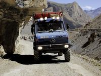 Berbulan Madu dengan Truk ke Himalaya