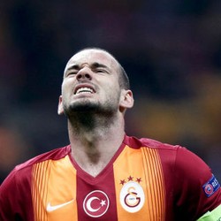 Jika Memang Sneijder Ingin Pergi, Galatasaray Bakal Merelakannya