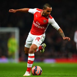 Setelah Satu Tahun, Walcott Jadi Starter Lagi
