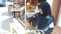 Kisah Antini, Penjual Jasa Ketik Manual di Tengah Kota Pelajar