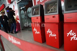Begini Saling Lempar Pihak-pihak Terkait Soal Izin Hantu AirAsia
