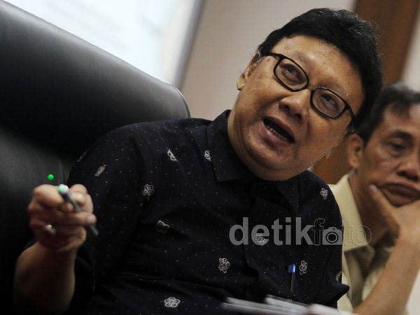 Refleksi 2014 dan Agenda Prioritas 2015 Kemendagri