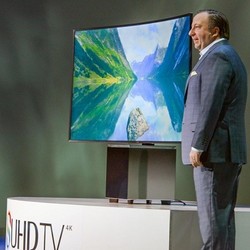 Samsung Lahirkan Spesies Baru UHD TV
