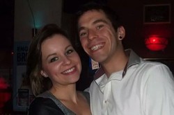 Gagal Menikah, Pria Ini Lelang Tiket Bulan Madu di Internet