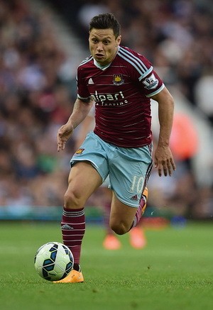 QPR Pinjam Zarate dari West Ham