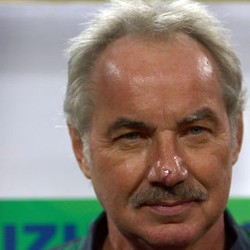 Riedl Mungkin Kembali ke Indonesia, Tangani Klub