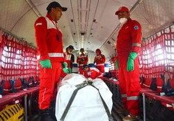 Saat Jenazah Diterbangkan dari Pangkalan Bun Menuju Surabaya