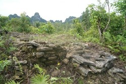 Arkeolog Temukan Komplek Makam Saudagar Arab di Raja Ampat, Papua Barat