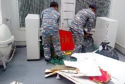 Terima Serpihan Pesawat AirAsia, KNKT Tidak Akan Buru-buru Simpulkan Penyebab