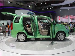 Suzuki Segera Produksi Wagon R 7 Penumpang