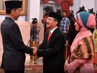 Jokowi Sumpah 2 Hakim MK