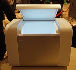 Kube, Audio System yang Bisa Dinginkan Minuman Anda