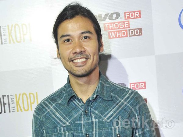 Chicco Jerikho Happy Main Film Lagi