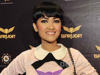 Pasca Kemoterapi, Julia Perez Terlihat Kurus