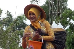 Kalau Mbok Jamunya Secantik Ini, Yakin Masih Tak Suka Minum Jamu?