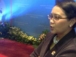 Tragedi Charlie Hebdo, Menlu Retno Ingatkan WNI di Prancis Tetap Menjaga Kehati-hatian