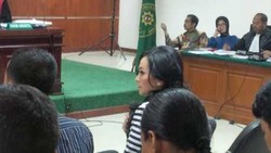 Tanya Hubungan Khusus Liza Sako dengan Romi Herton, Jaksa KPK Diprotes