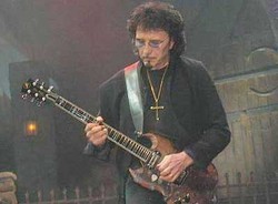 Tony Iommi Pasrah Dengan Kanker yang Dideritanya