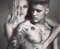 Miley Cyrus Ikut Olok-olok Iklan Calvin Klein Justin Bieber