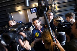 Pemimpin Redaksi Charlie Hebdo Tewas dalam Aksi Penembakan di Prancis