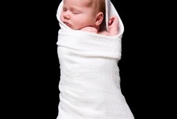 Astaga! Pria Ini Bawa Bayi Saat Akan Bobol Rumah