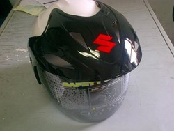 Helm Standar dari Suzuki Sudah SNI, Kekhawatiran Soal Keamanan Masih Ada