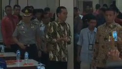 Presiden Jokowi Ajak Wartawan Makan Siang di Restoran Seafood